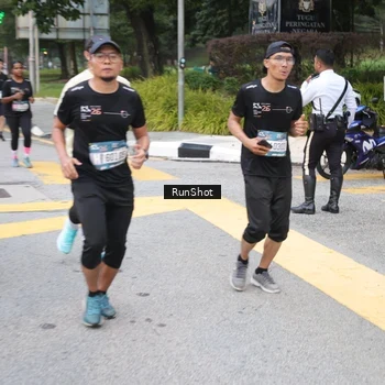 Runner Photo 4250984