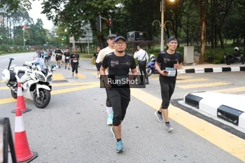 Runner Photo 4251002