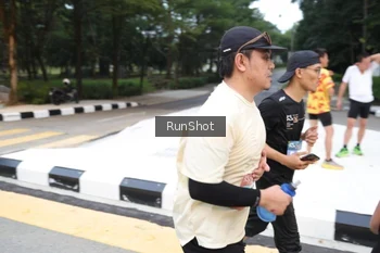 Runner Photo 4251006