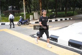 Runner Photo 4251048