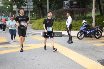 Runner Photo 4251054