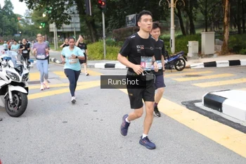 Runner Photo 4251061