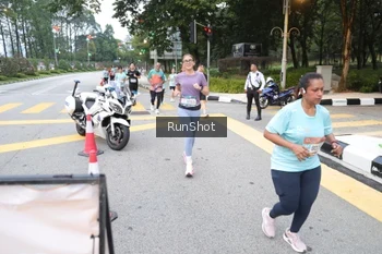 Runner Photo 4251071