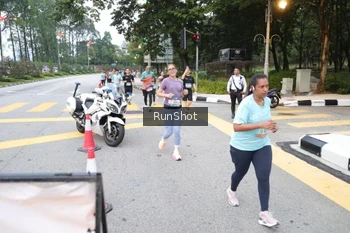 Runner Photo 4251076