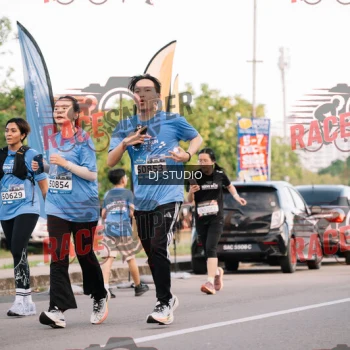 Runner Photo 425110