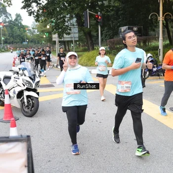 Runner Photo 4251156