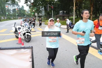 Runner Photo 4251165