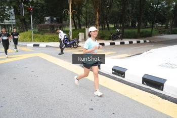 Runner Photo 4251178