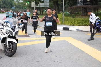 Runner Photo 4251192