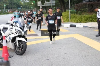 Runner Photo 4251193