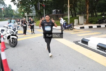 Runner Photo 4251194