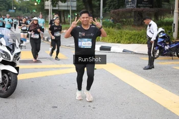 Runner Photo 4251195