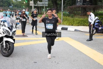 Runner Photo 4251206