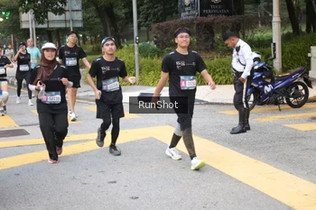 Runner Photo 4251215