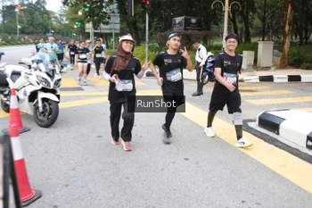 Runner Photo 4251229