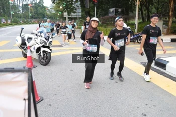 Runner Photo 4251234