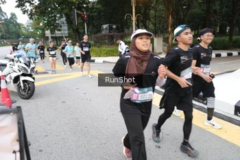 Runner Photo 4251235
