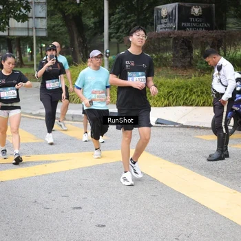 Runner Photo 4251237