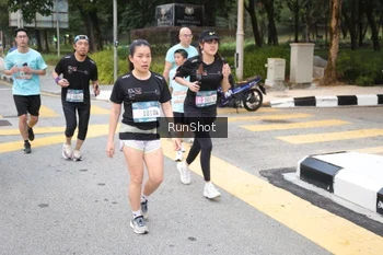 Runner Photo 4251275