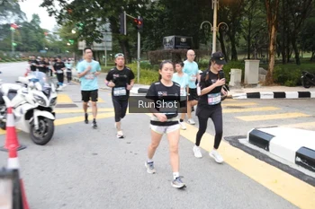 Runner Photo 4251281