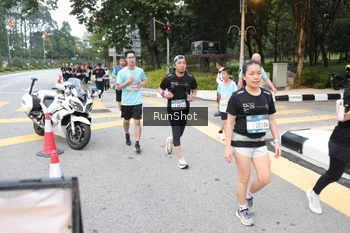 Runner Photo 4251284