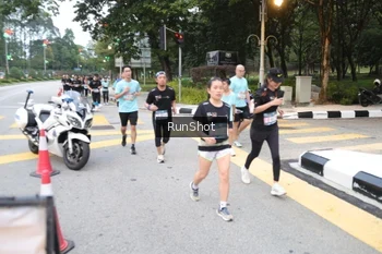 Runner Photo 4251285