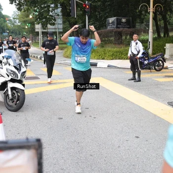 Runner Photo 4251304