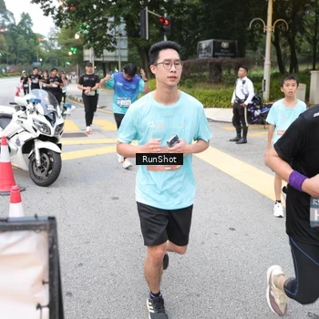 Runner Photo 4251306