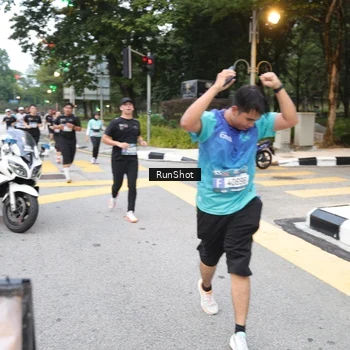 Runner Photo 4251313