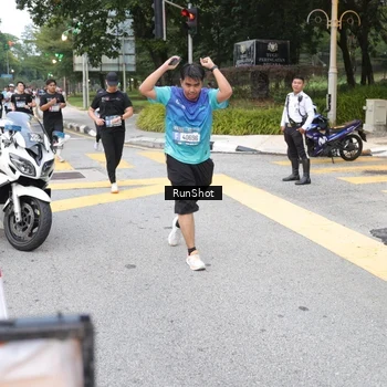 Runner Photo 4251314