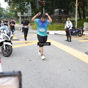 Runner Photo 4251315