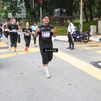 Runner Photo 4251342