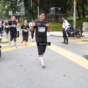 Runner Photo 4251346