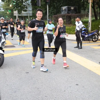 Runner Photo 4251349