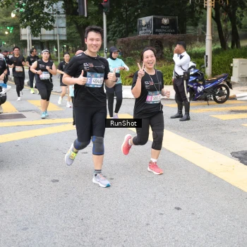 Runner Photo 4251351