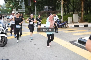 Runner Photo 4251358