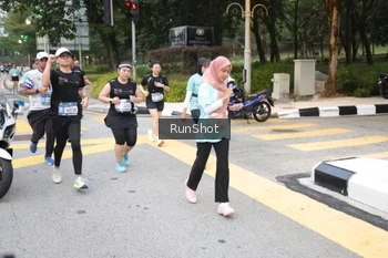 Runner Photo 4251359