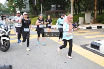 Runner Photo 4251363