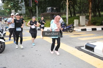 Runner Photo 4251366