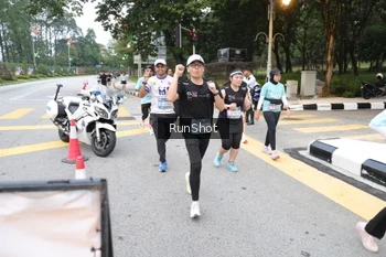 Runner Photo 4251371