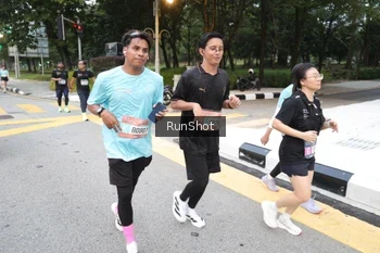 Runner Photo 4251401