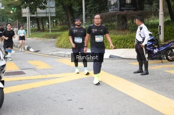 Runner Photo 4251402
