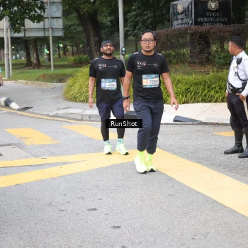 Runner Photo 4251409