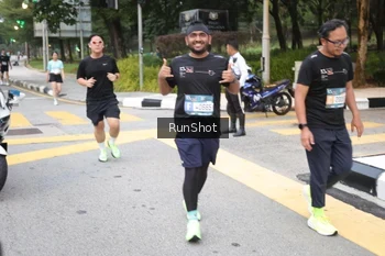 Runner Photo 4251422
