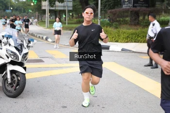 Runner Photo 4251429