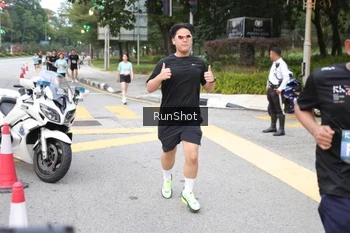 Runner Photo 4251436