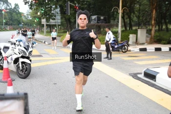 Runner Photo 4251437