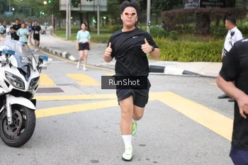 Runner Photo 4251438