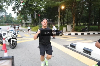 Runner Photo 4251445