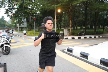 Runner Photo 4251446